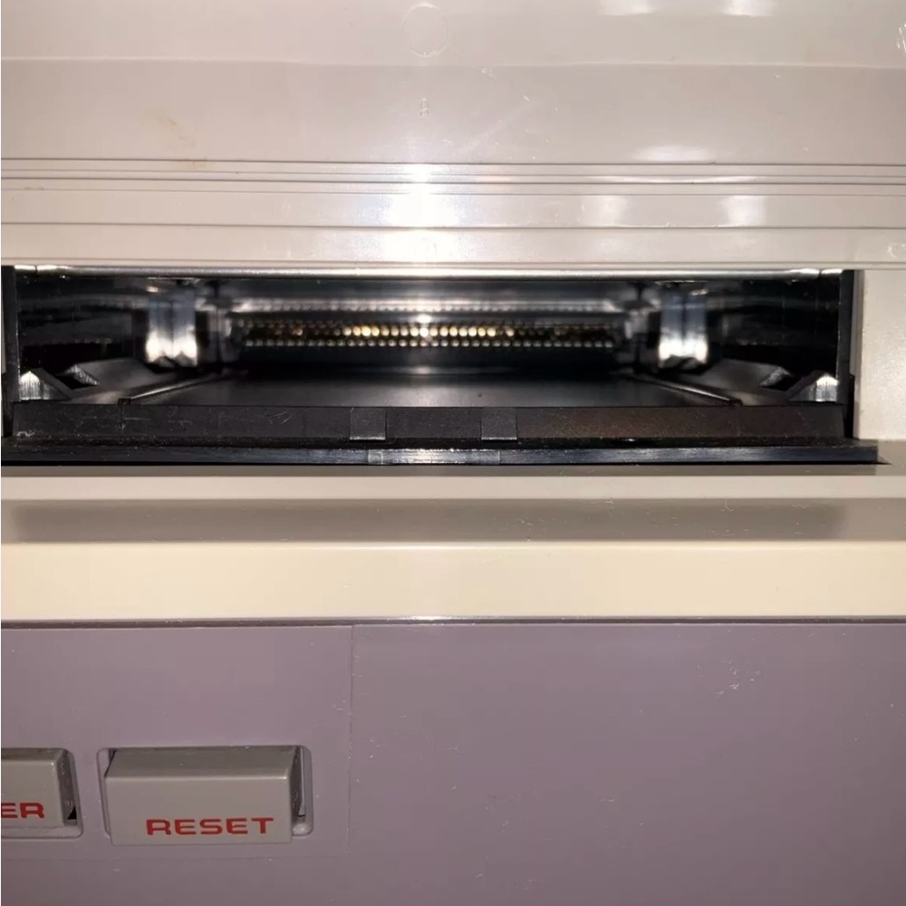 1985 Original Nintendo NES Console With 2 Controllers, Adapter ~ No games! - Picture 9 of 14